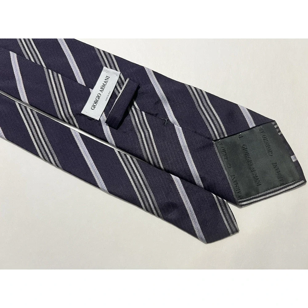 Giorgio Armani Men's Purple Striped Necktie 100% Silk Made In Italy 59.5